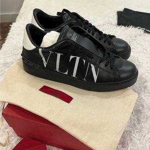 Valentino sneakers size 38